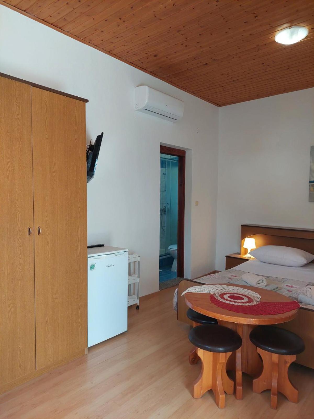Rooms Hodanic Veglia Cameră foto